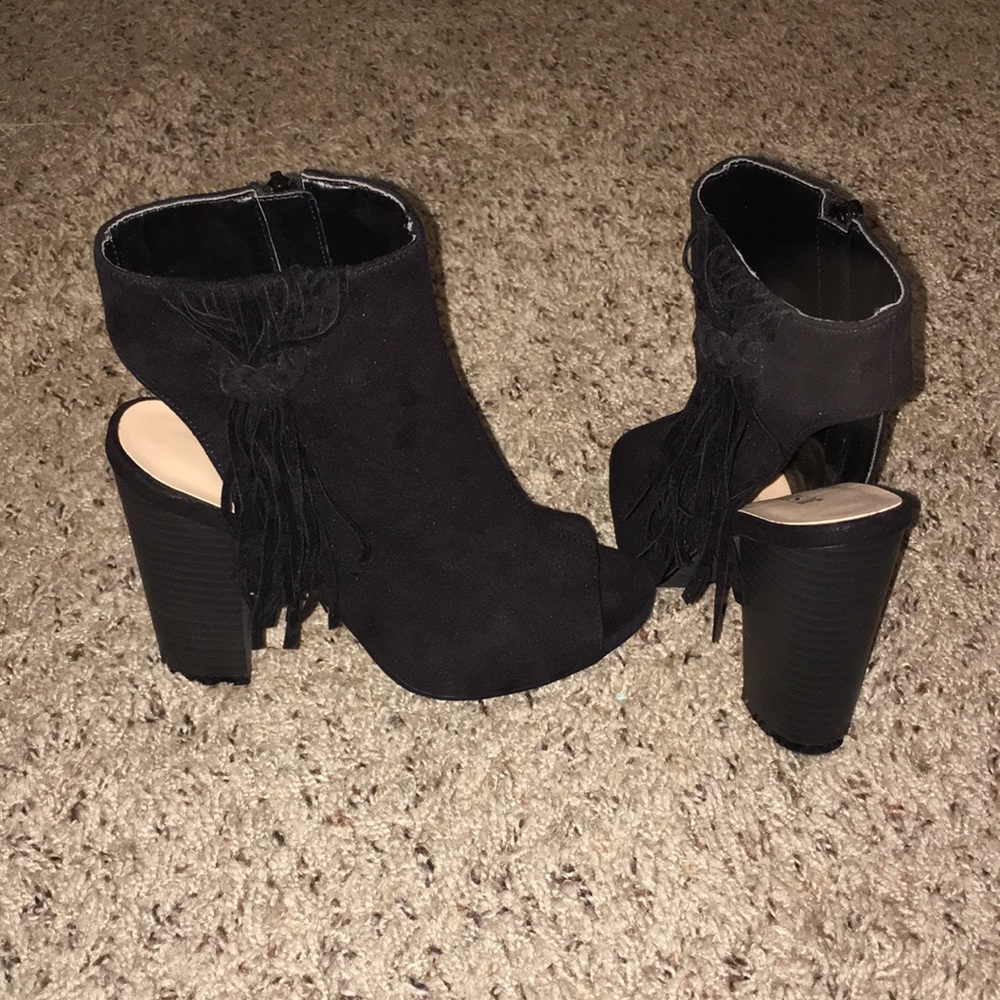 Black peep toe heels